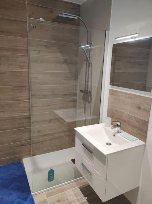 Logement Complet A וילאורבן מראה חיצוני תמונה